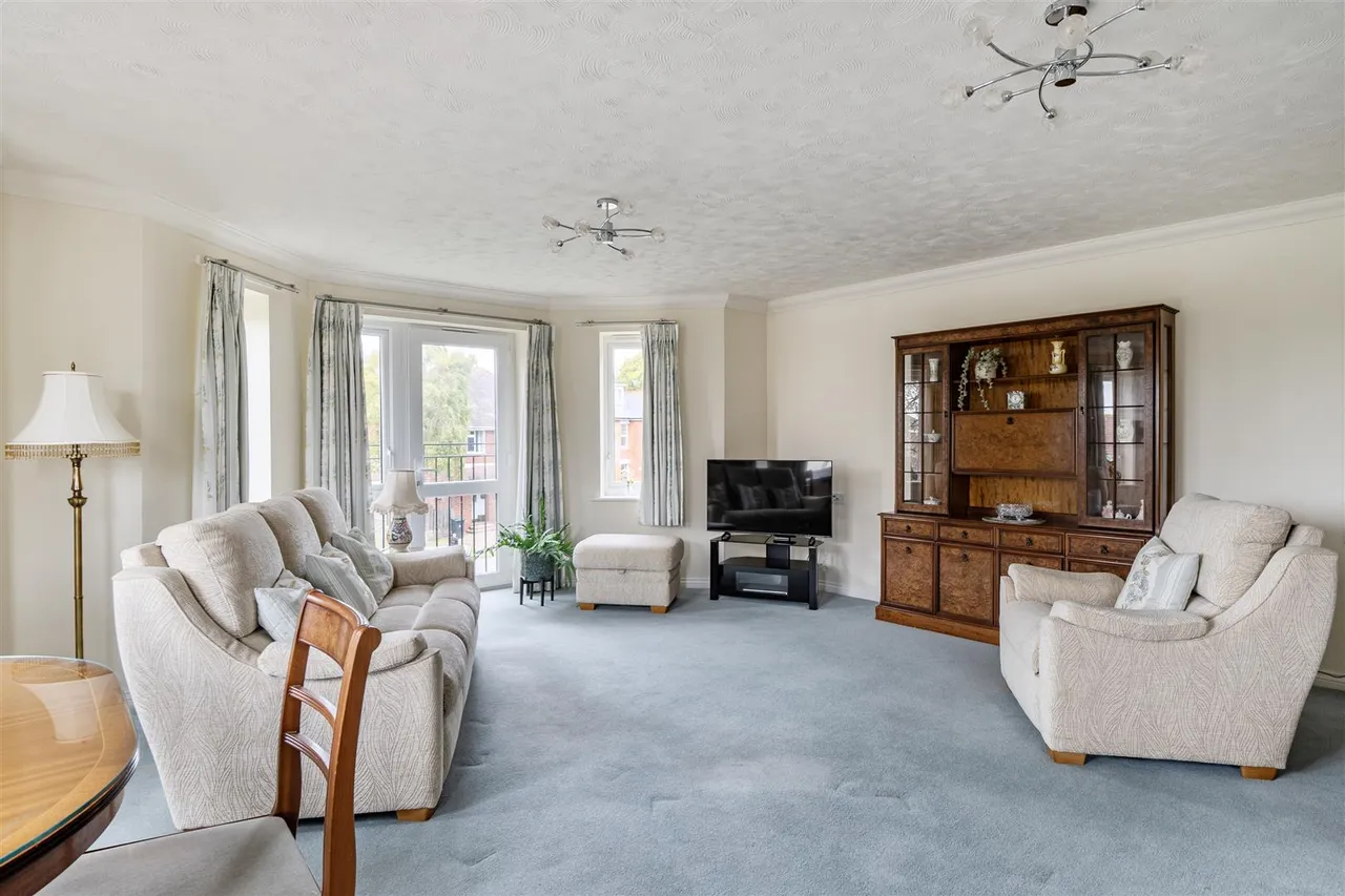 Stuart Road, Highcliffe, BH23, photo 4