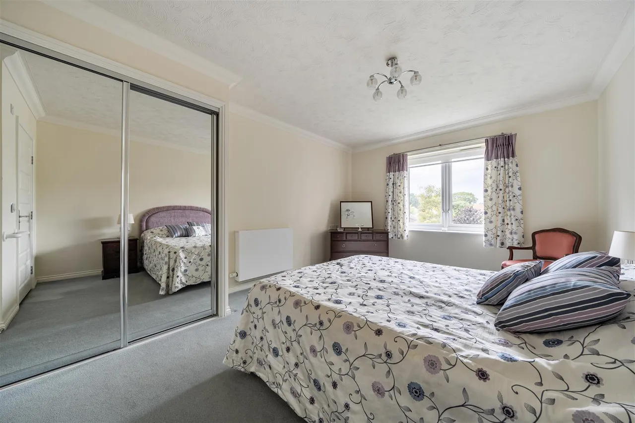 Stuart Road, Highcliffe, BH23, photo 7