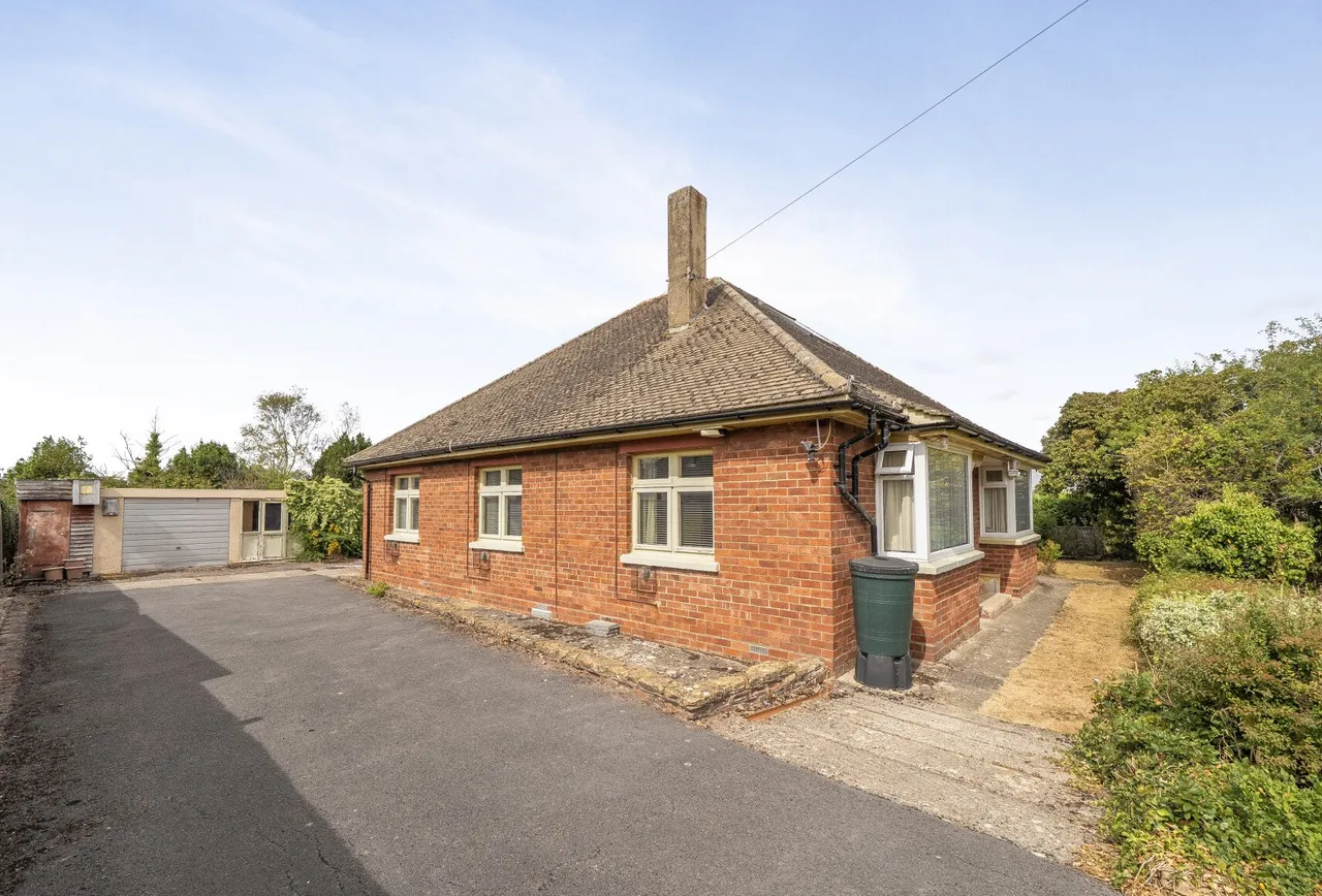 3 bed house for sale — Kayte Lane, Gloucestershire, Bishops Cleeve, GL52 8AS