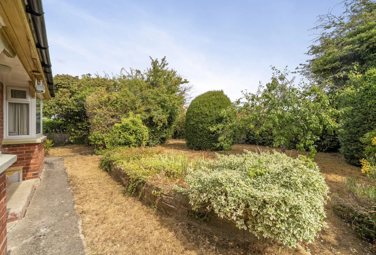 Kayte Lane, Gloucestershire, Bishops Cleeve, GL52 8AS, photo 13