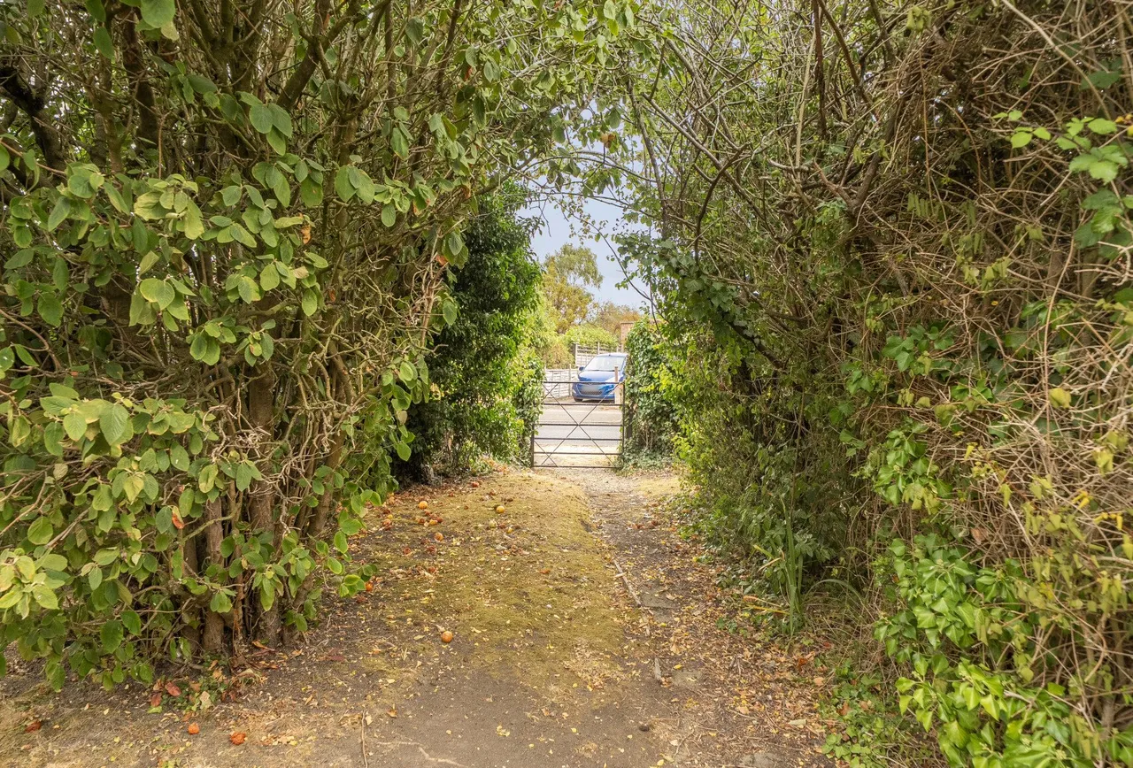 Kayte Lane, Gloucestershire, Bishops Cleeve, GL52 8AS, photo 14