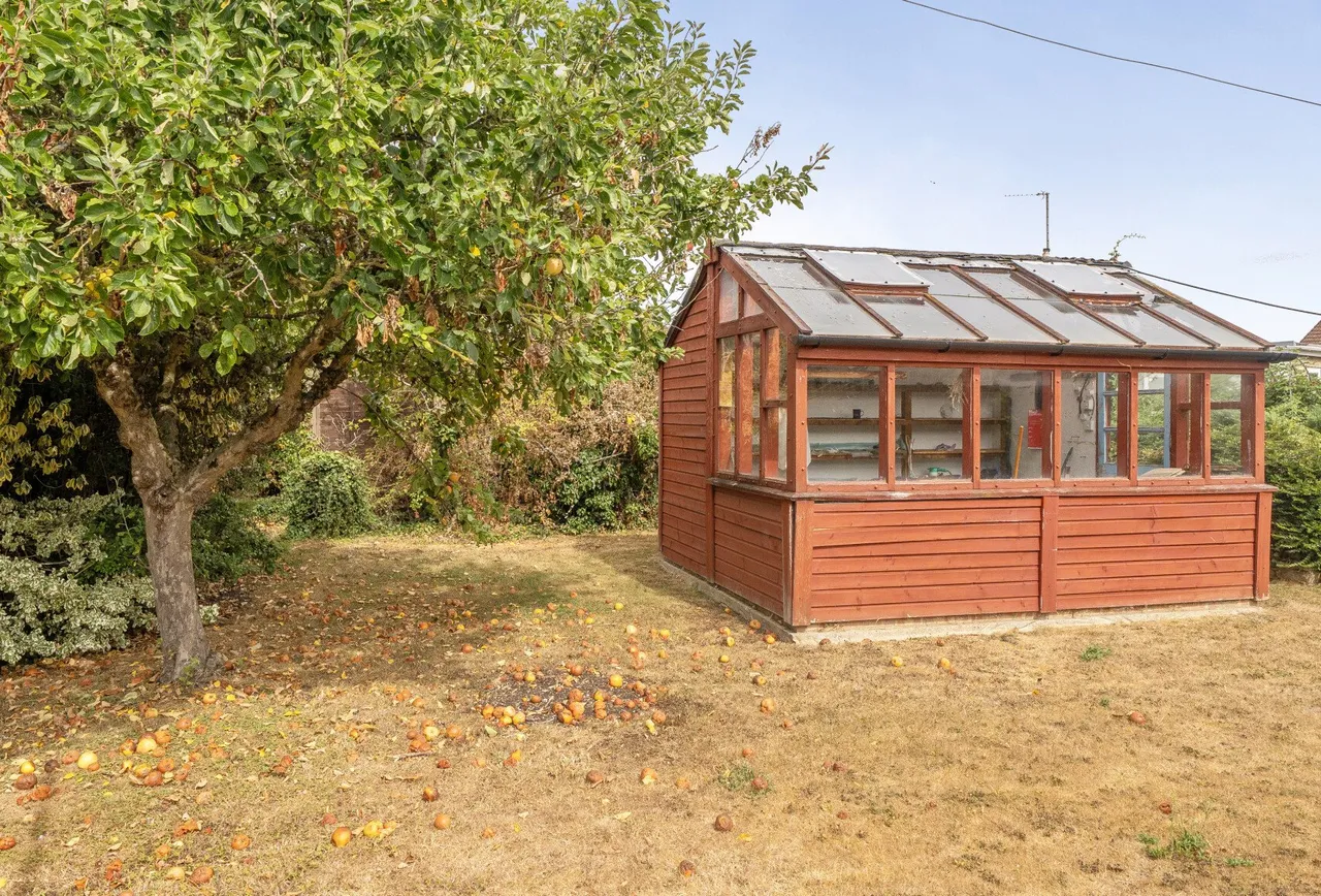 Kayte Lane, Gloucestershire, Bishops Cleeve, GL52 8AS, photo 11