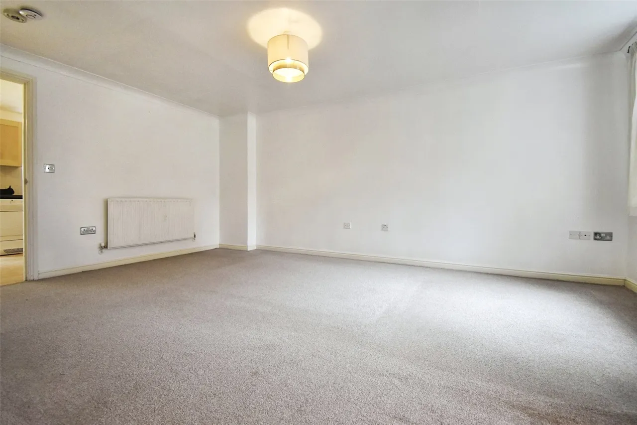 Churchlands, Aldershot, Hampshire, GU11 3SR, photo 2