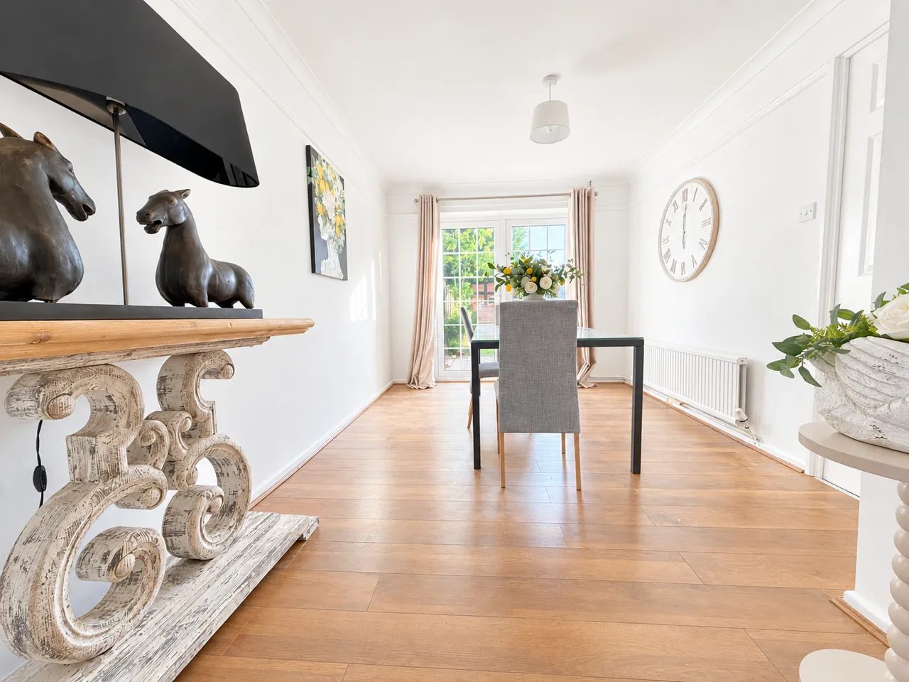 Poynes Road, RH6, photo 6