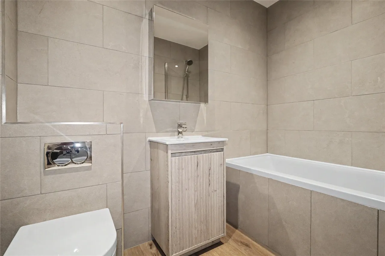Tilia Copse, Woking, GU22, photo 10