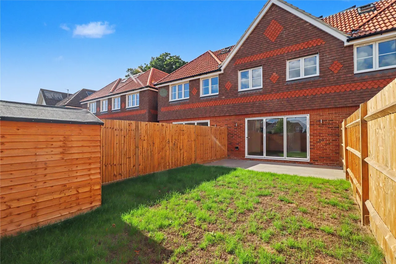 Tilia Copse, Woking, GU22, photo 14