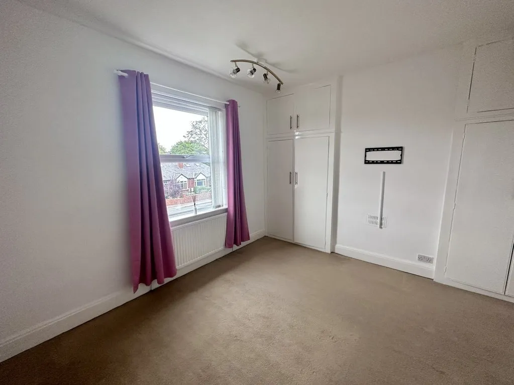 Bradford road, Drighlington, BD11, photo 6