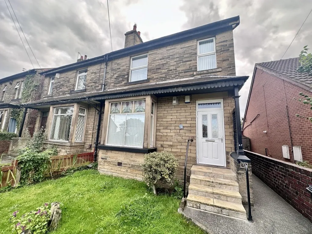 4 bed house to rent, Bradford road, Drighlington, BD11