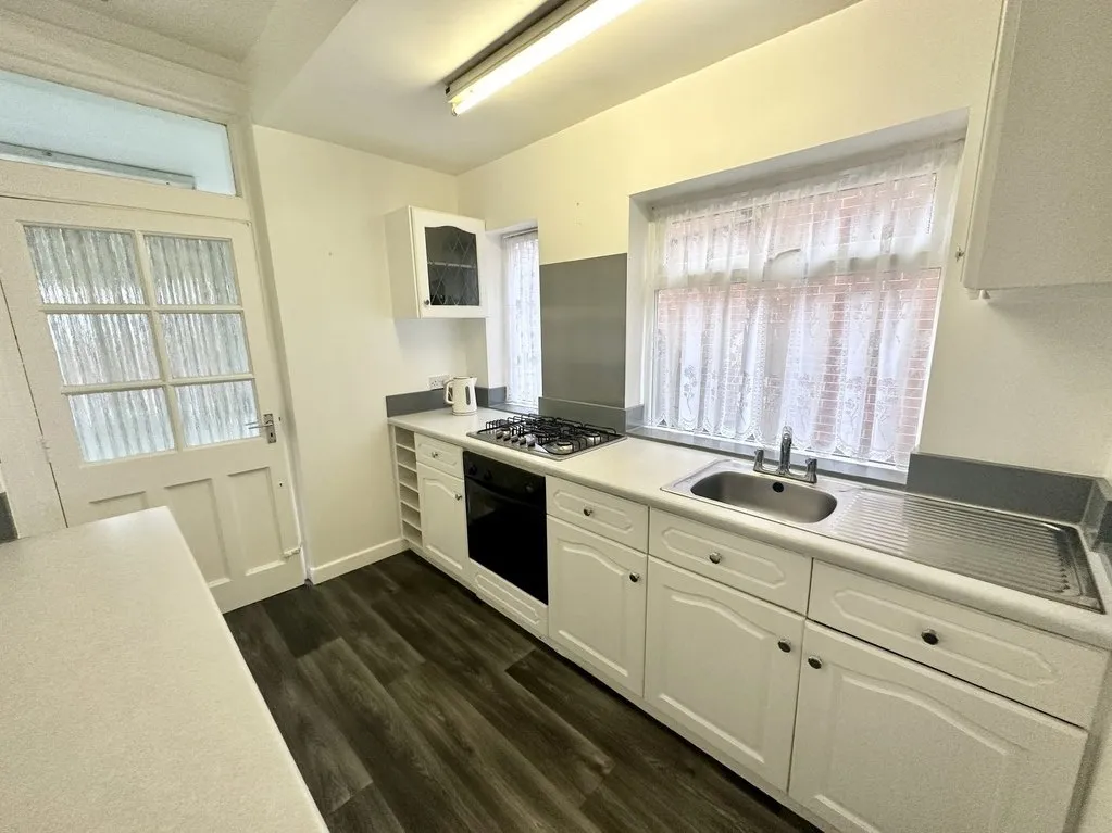 Bradford road, Drighlington, BD11, photo 3