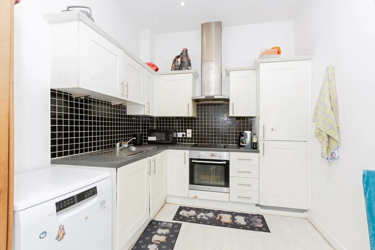 Ley Street, Ilford, IG1, photo 7