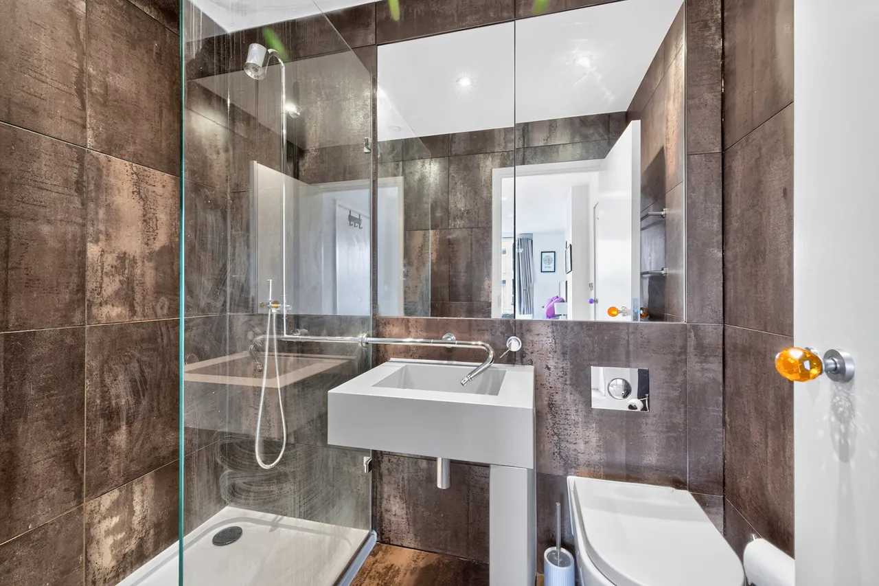 Pear Tree Street, London, EC1V, photo 16