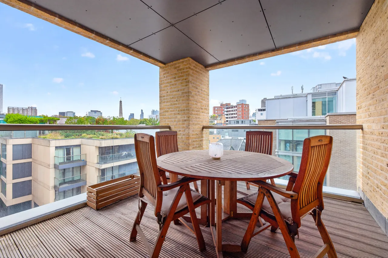 Pear Tree Street, London, EC1V, photo 3