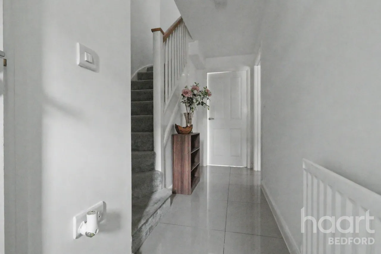 Lacewing Drive, Bedford, MK40, photo 2