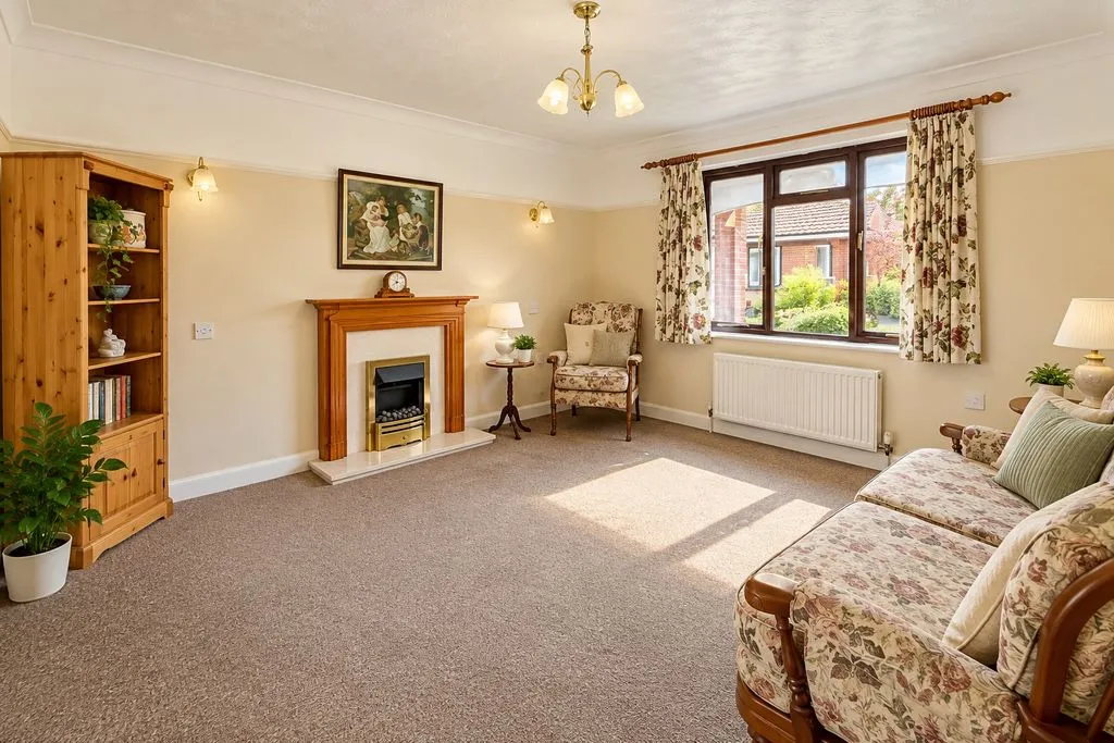 St. Edmunds Court, Grantham, NG31, photo 2