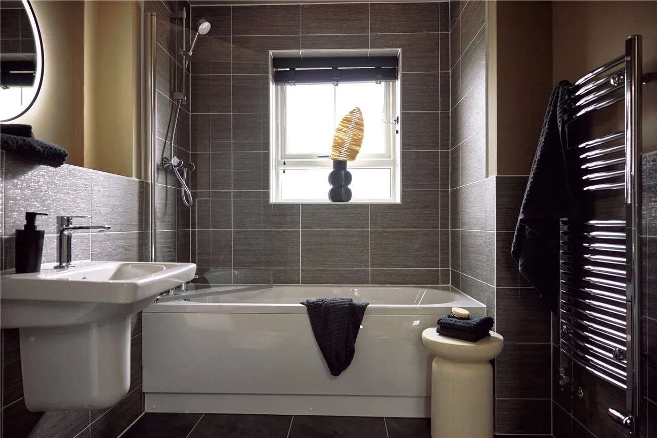 The Avenue, Wingerworth, S42, photo 8