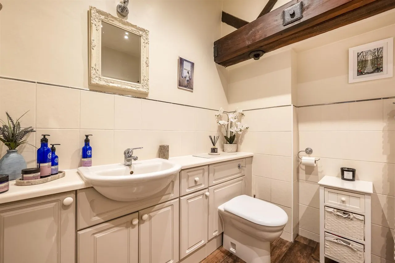 Church Road, Snitterfield, CV37, photo 14