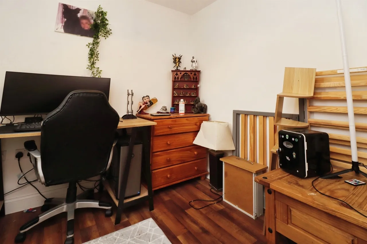 Duke Road, Corby, NN17, photo 10