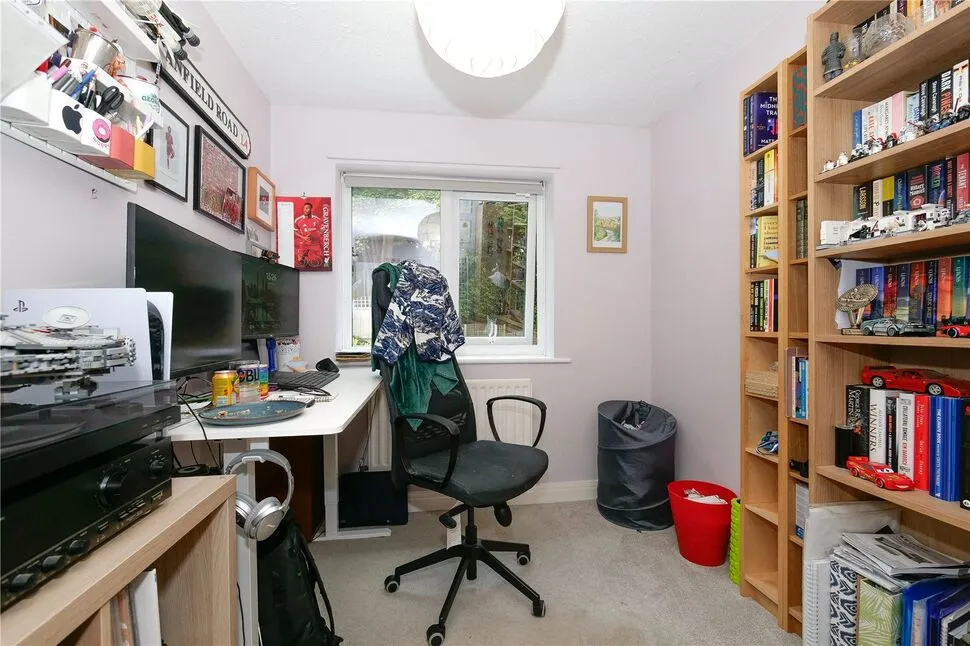 Bescaby Grove, Baildon, West Yorkshire, BD17, photo 9