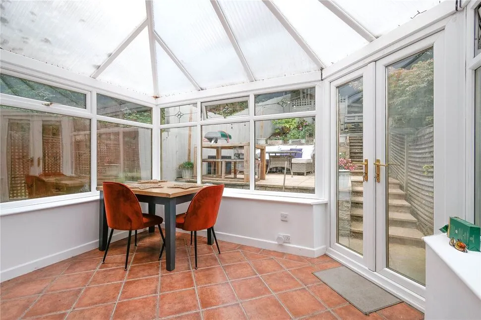 Bescaby Grove, Baildon, West Yorkshire, BD17, photo 5