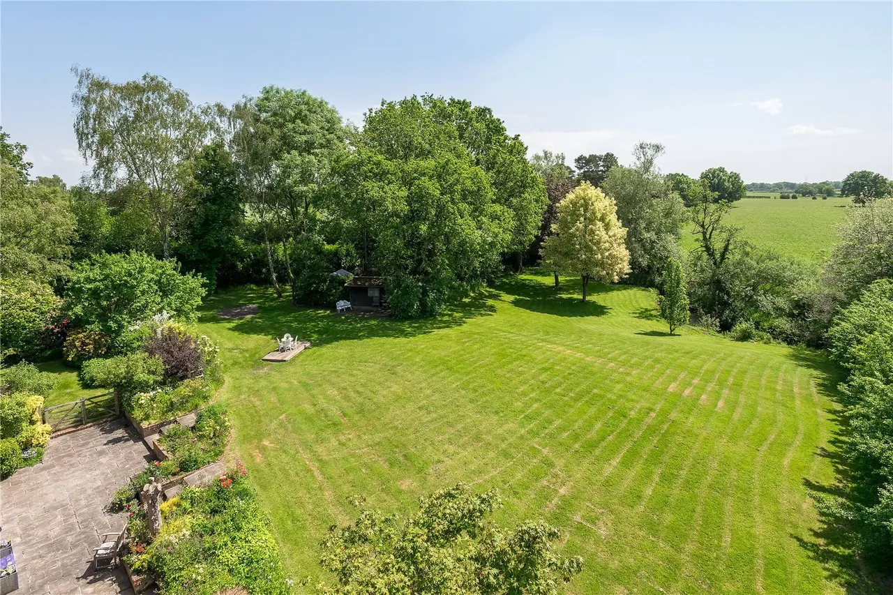 Trouthall Lane, Plumley, WA16, photo 3