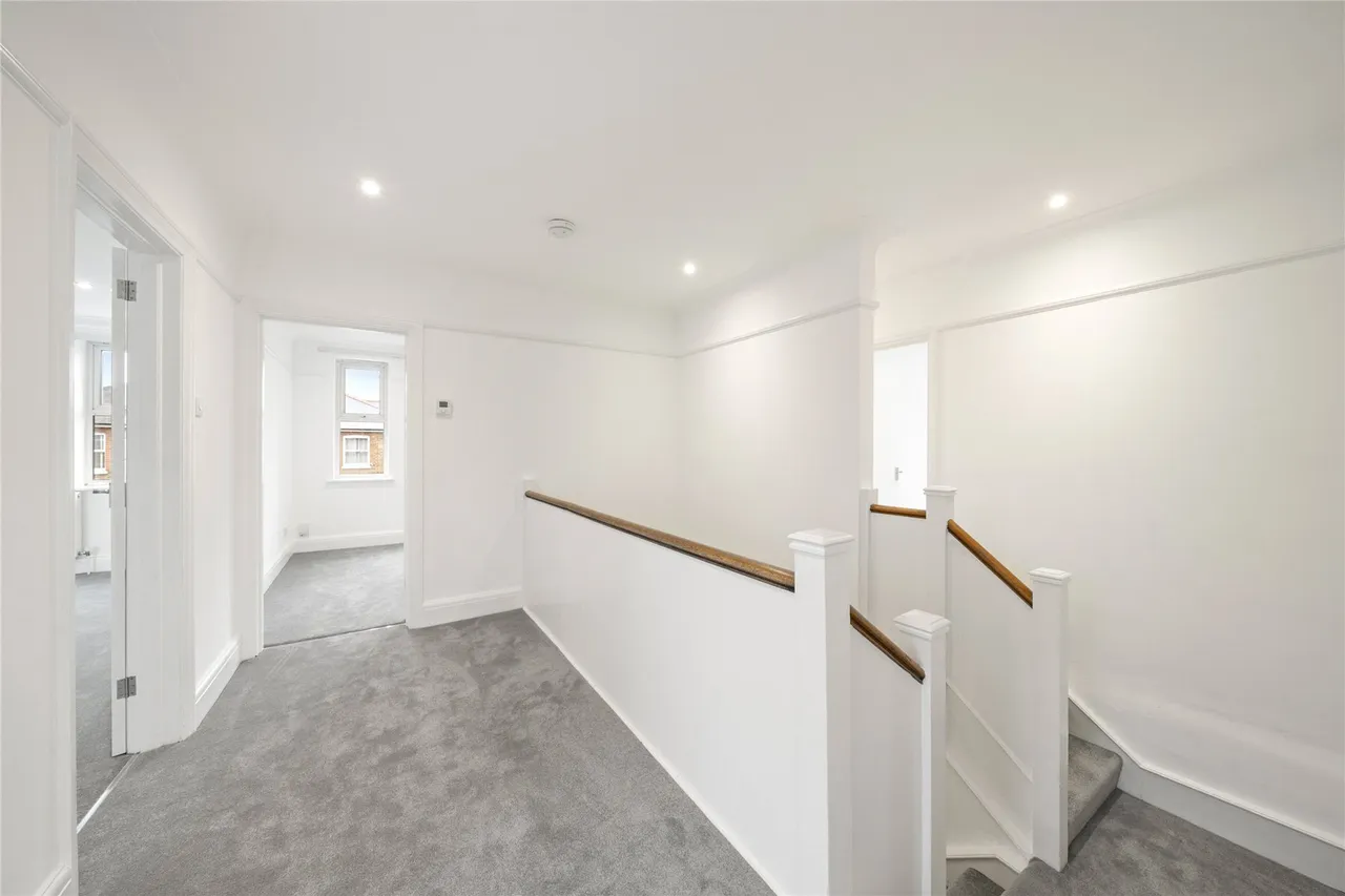 Anyards Road, Cobham, Surrey, KT11, photo 9