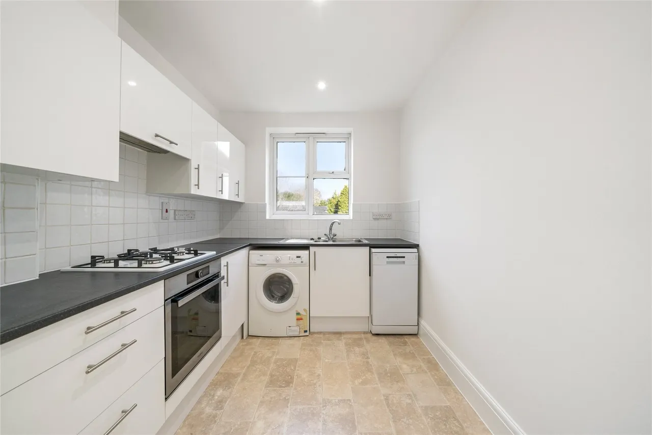 Anyards Road, Cobham, Surrey, KT11, photo 5