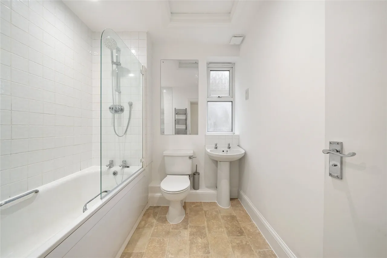 Anyards Road, Cobham, Surrey, KT11, photo 6