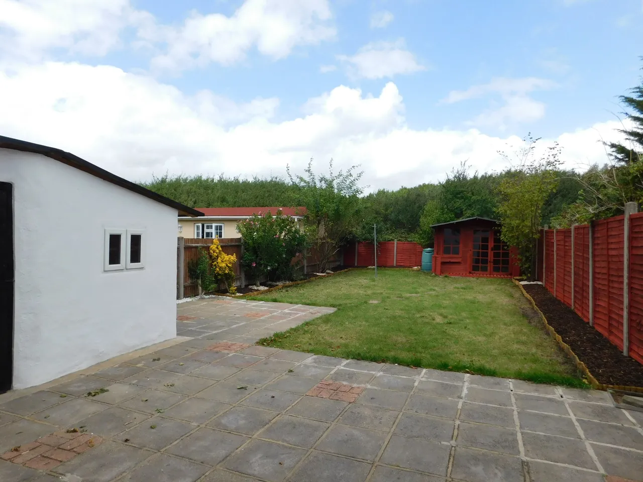 Bournemead Avenue, Northolt, Greater London, UB5 6PX, photo 4