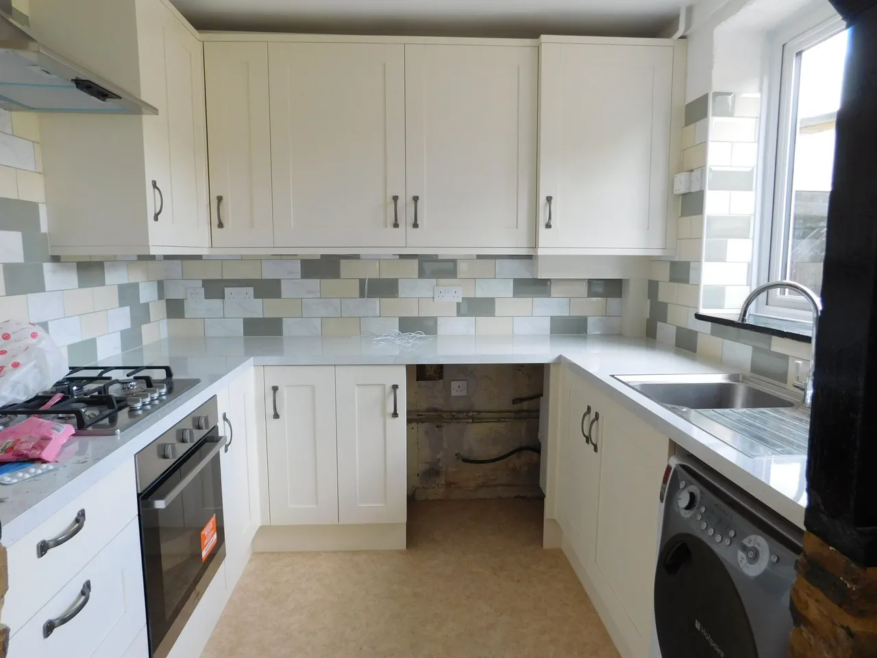 3 bed house to rent — Bournemead Avenue, Northolt, Greater London, UB5 6PX