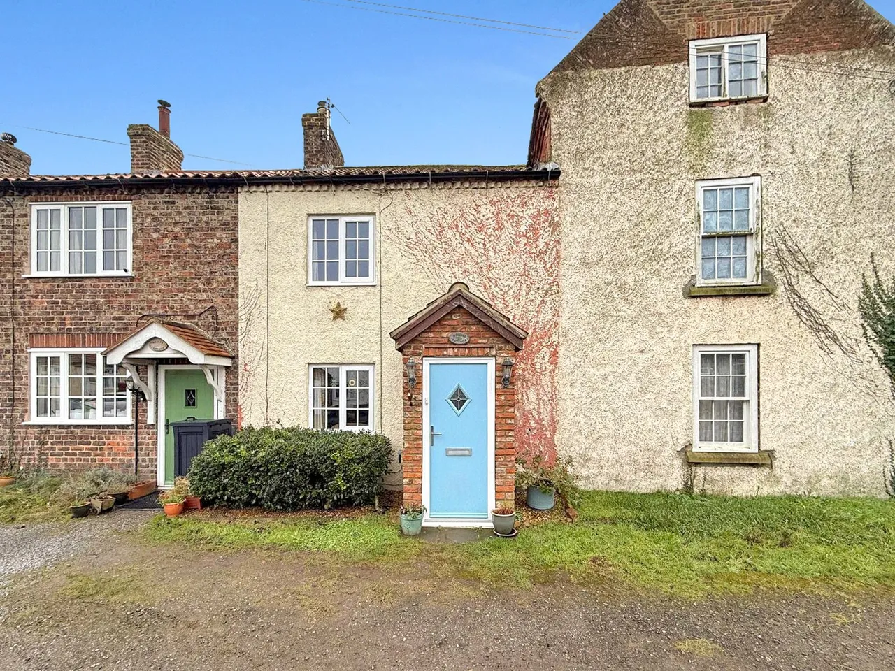 2 bed house for sale — Sand Hutton Lane, Sand Hutton, Thirsk, North Yorkshire, YO7 4RW