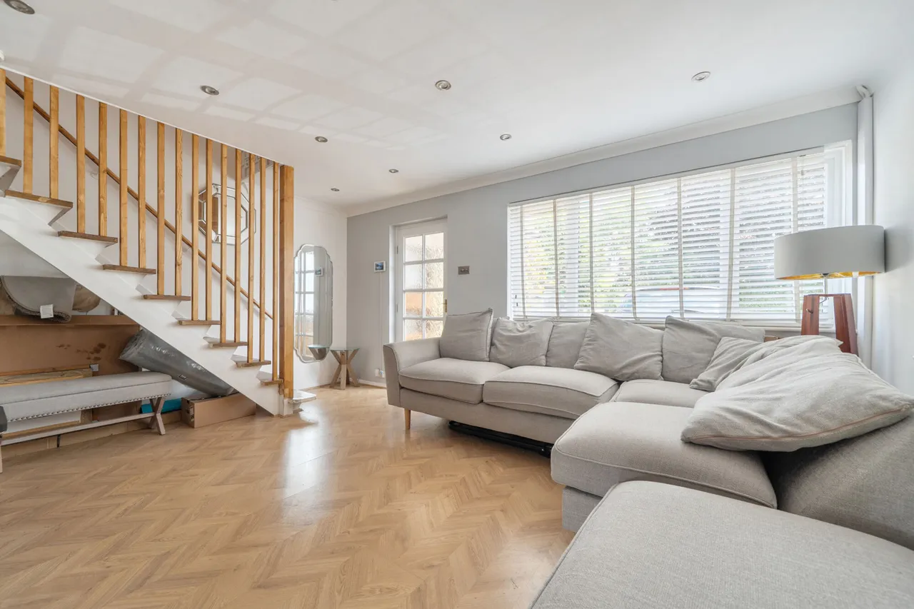 Cheapside Lane, Denham, UB9, photo 4
