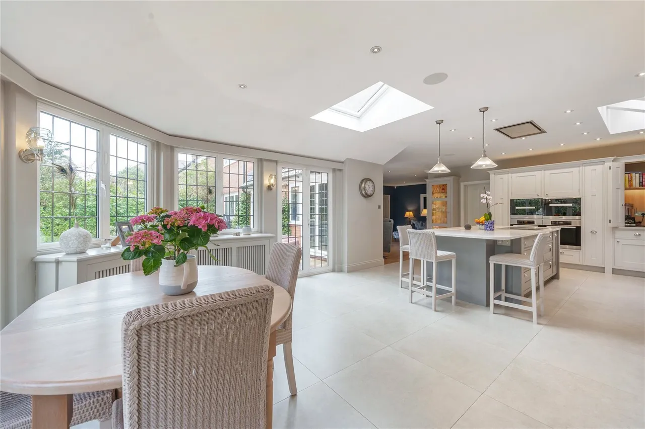 Dukes Wood Drive, Gerrards Cross, SL9, photo 4
