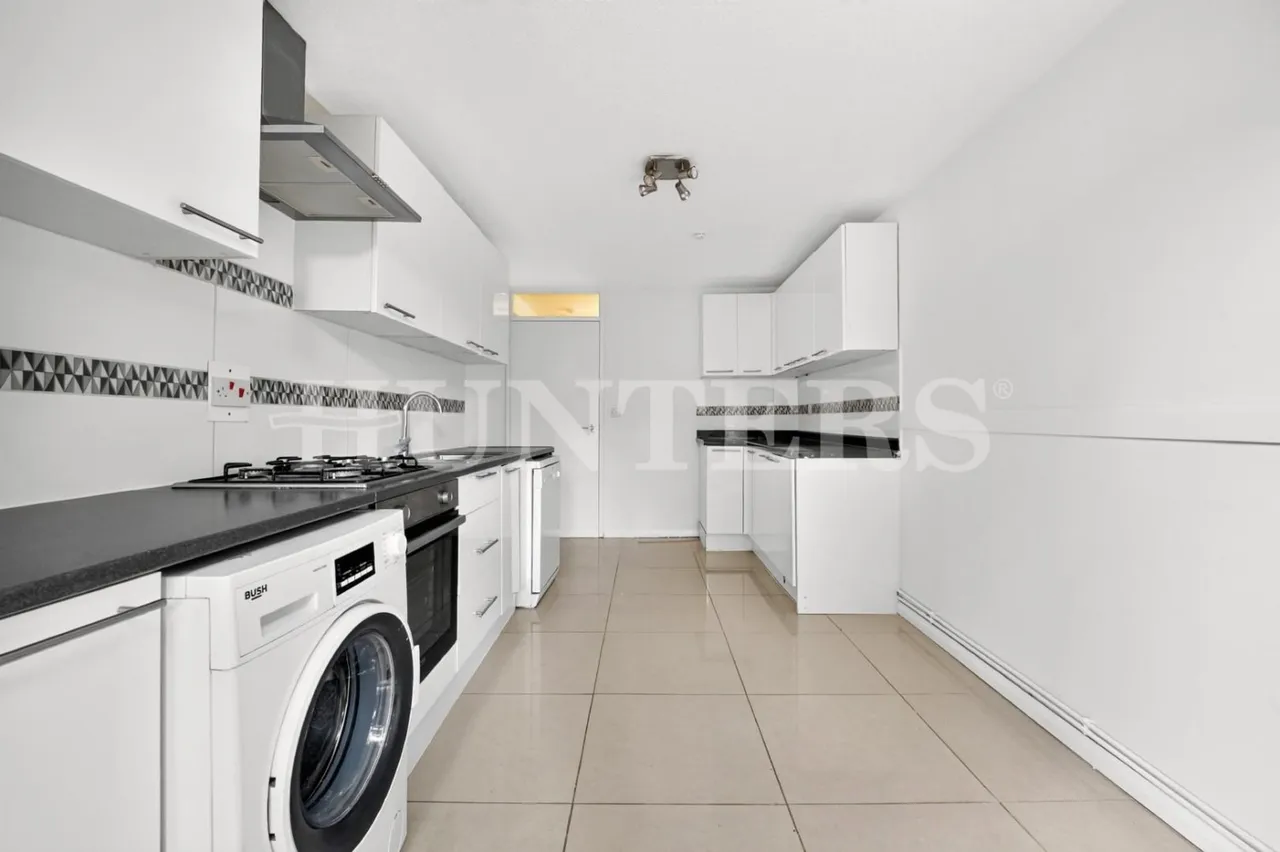 Kessock Close, London, N17, photo 9