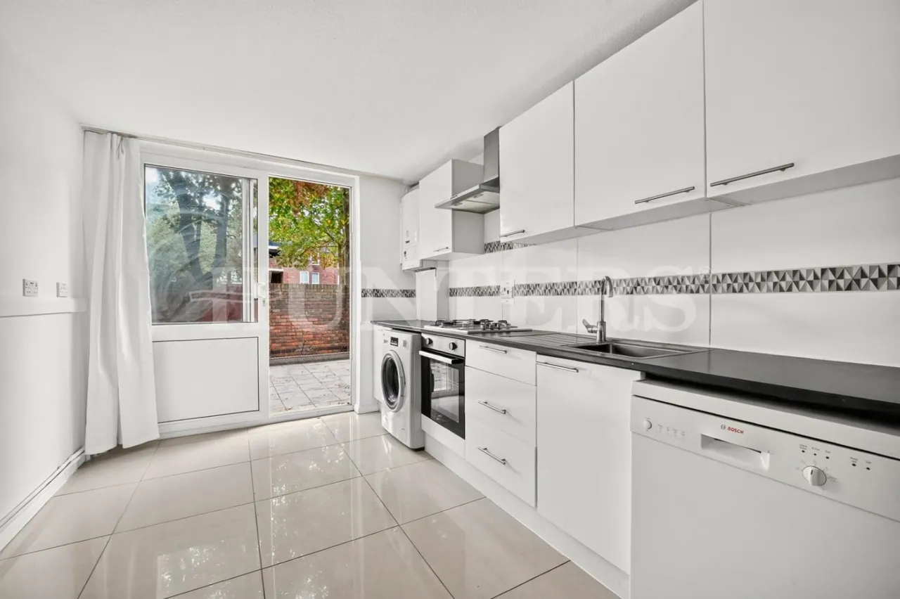 Kessock Close, London, N17, photo 8
