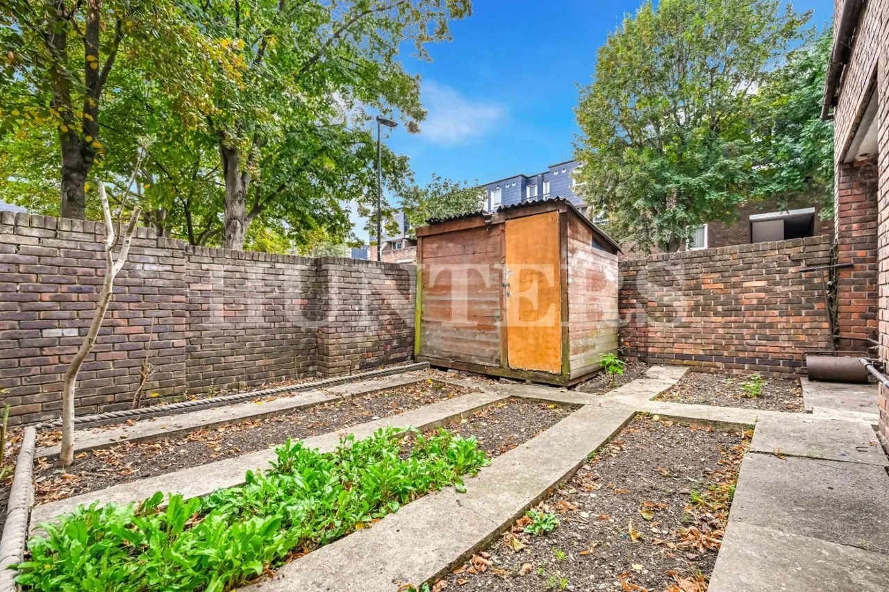 Kessock Close, London, N17, photo 3