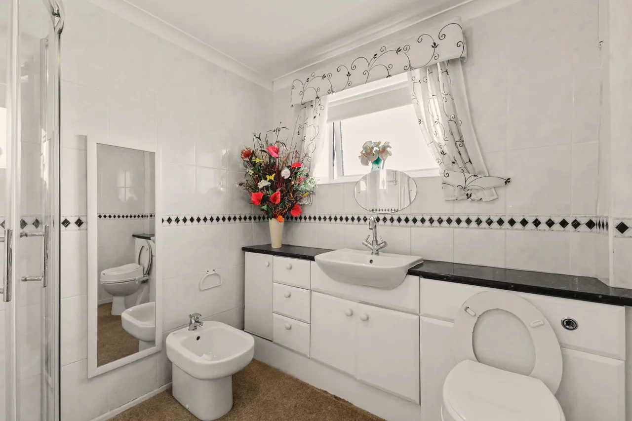 Overbrook, Evesham, WR11, photo 16