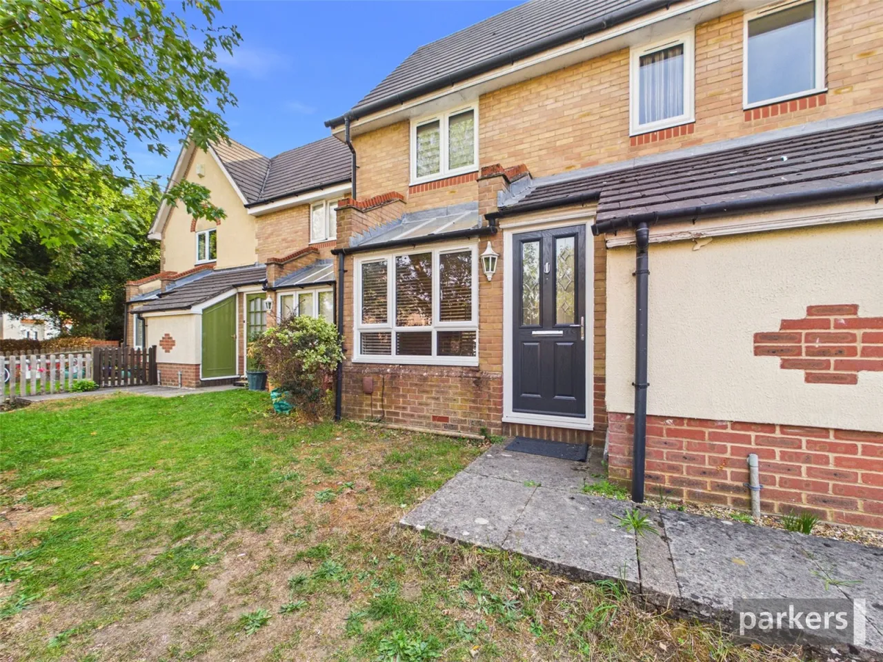 2 bed house for sale, Headley Road East, Woodley, RG5