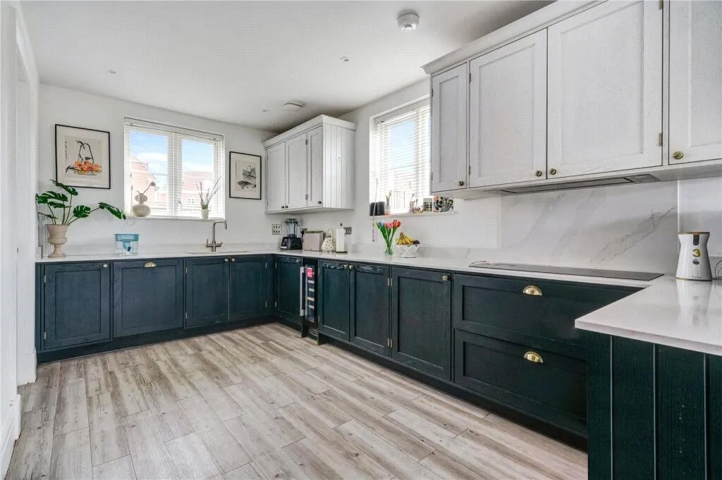 Lushington Drive, Barnet, EN4 0FE, photo 3