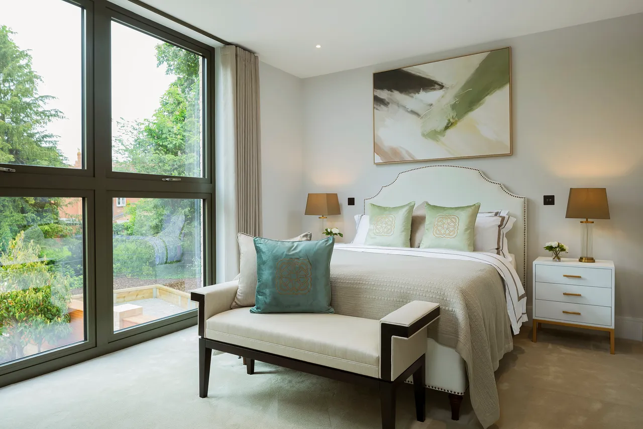 The Crescent, Thame, OX9, photo 11