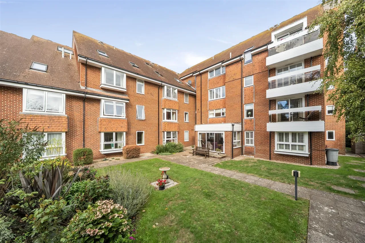 Granville Road, Eastbourne, BN20, photo 14