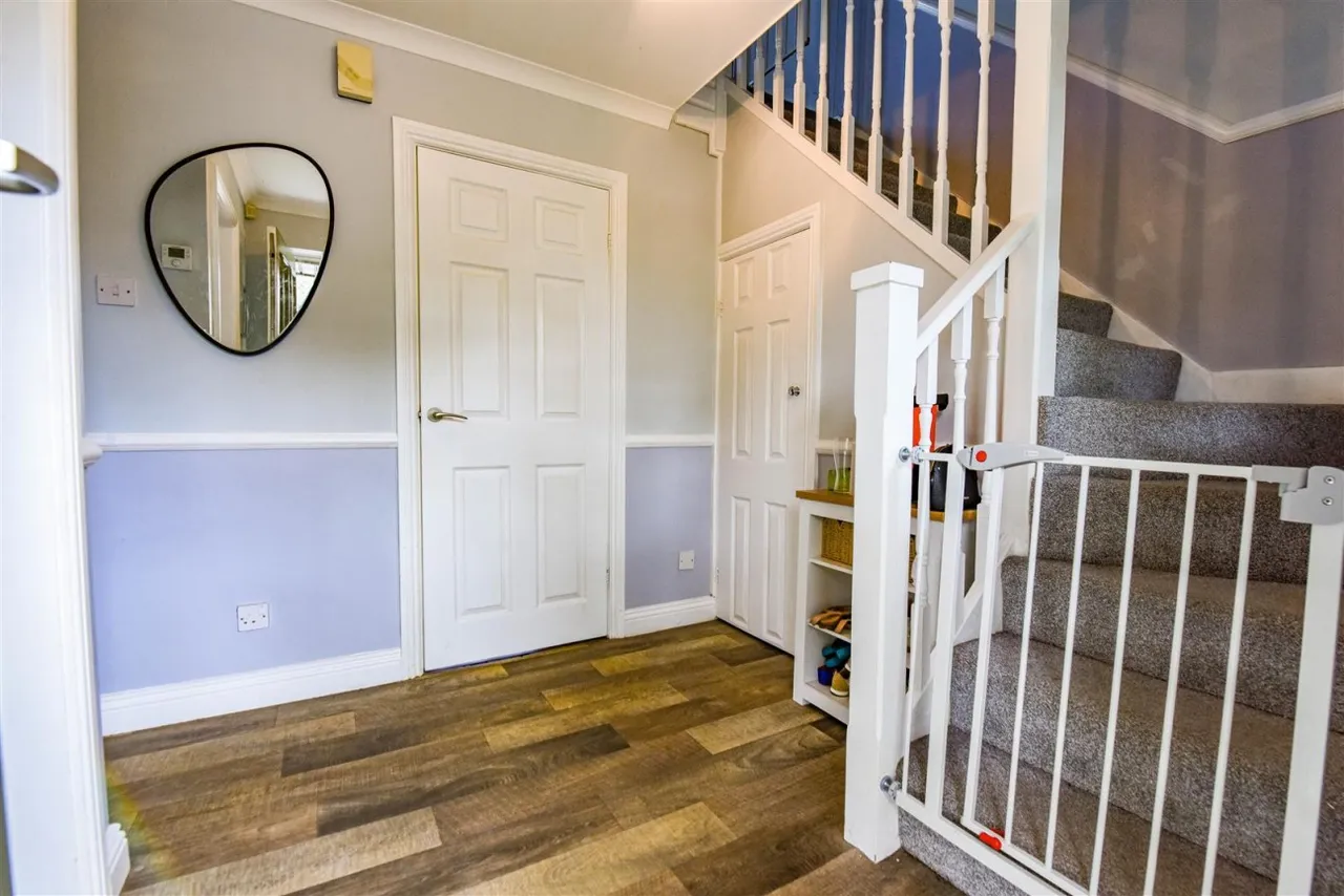 Draycott, Cam, GL11, photo 19
