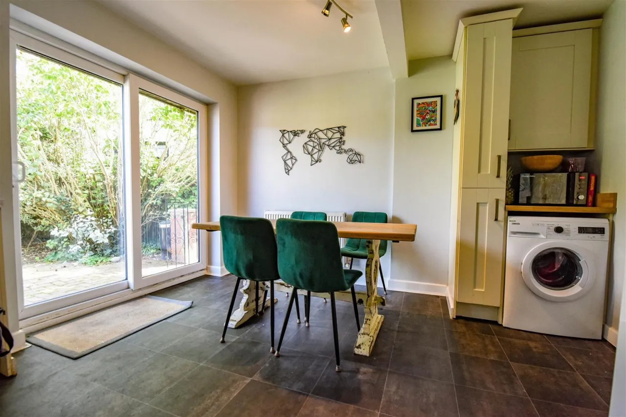 Draycott, Cam, GL11, photo 17