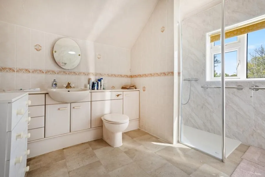 Rectory Road, Niton, PO38, photo 8