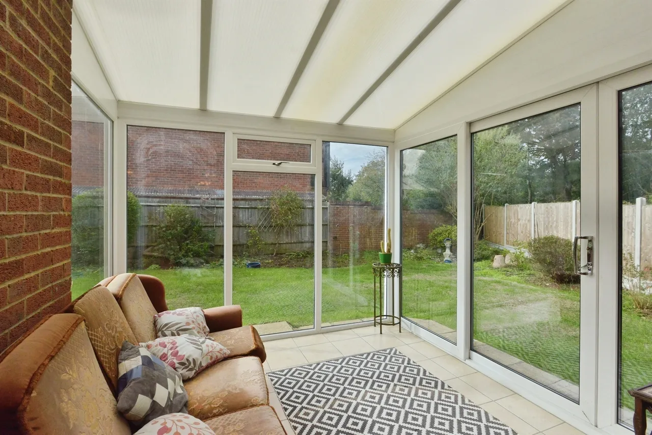 Brendon Court, Furzton, MK4, photo 6
