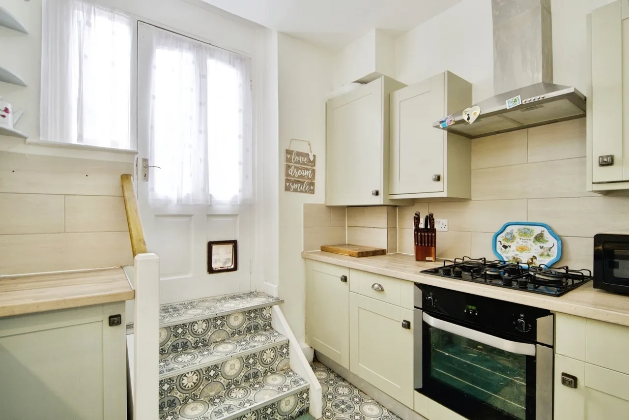 Station House Mews, London, N9, photo 11