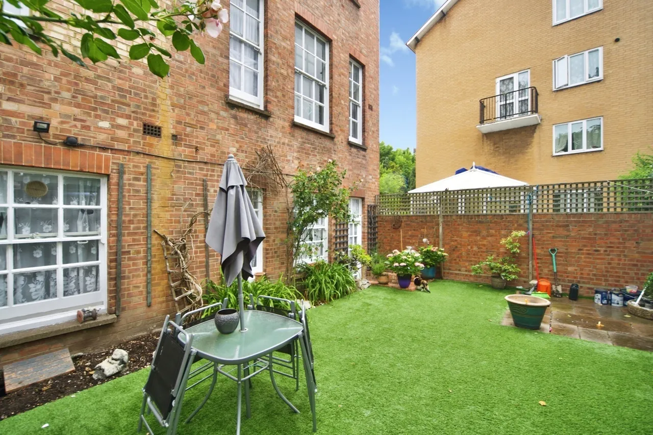 Station House Mews, London, N9, photo 22
