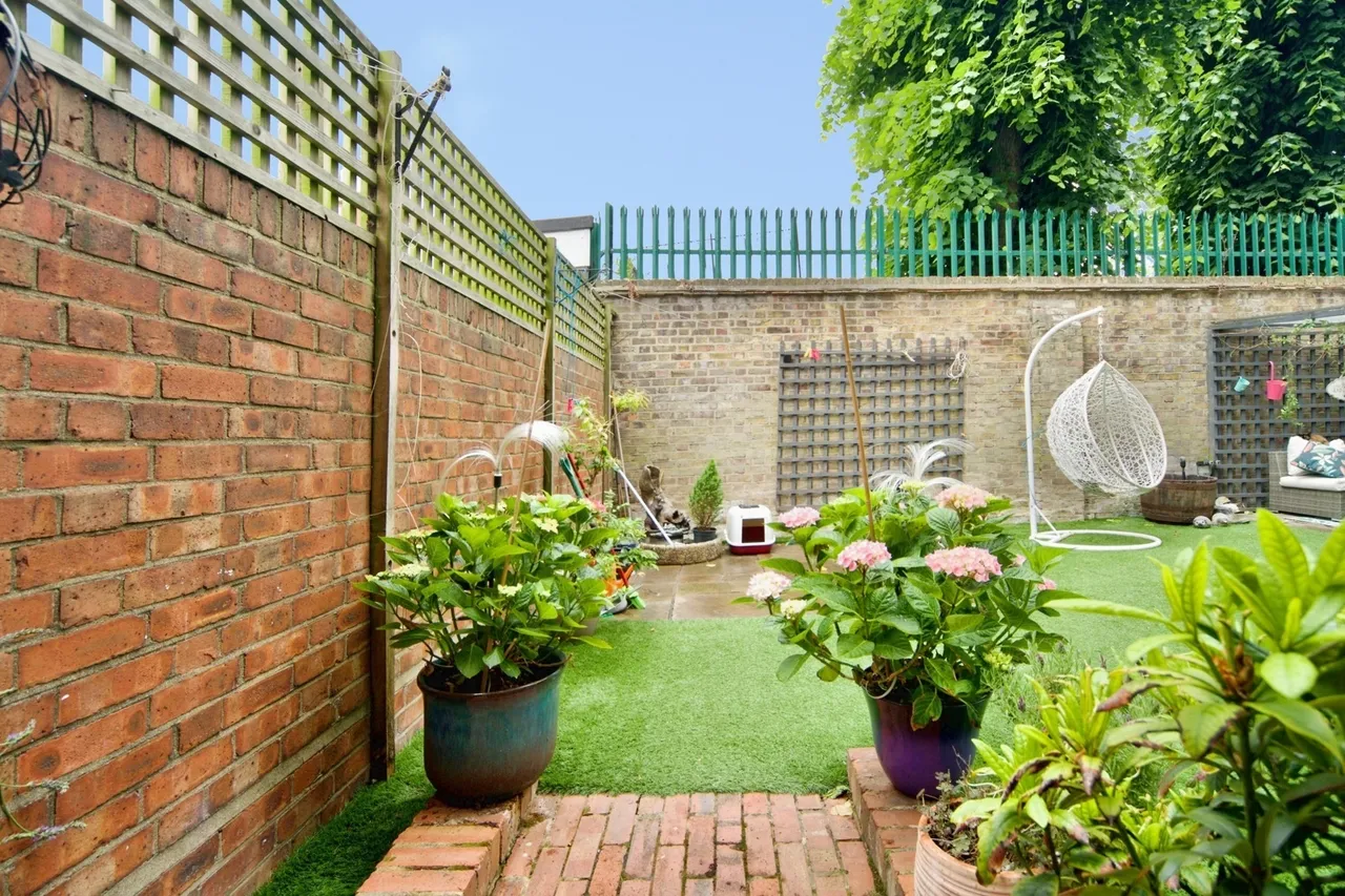 Station House Mews, London, N9, photo 21