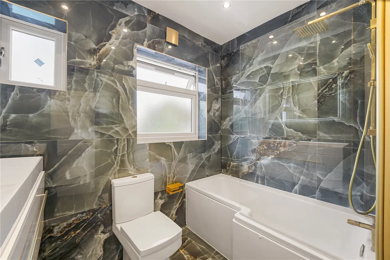 Milton Crescent, Ilford, IG2, photo 21