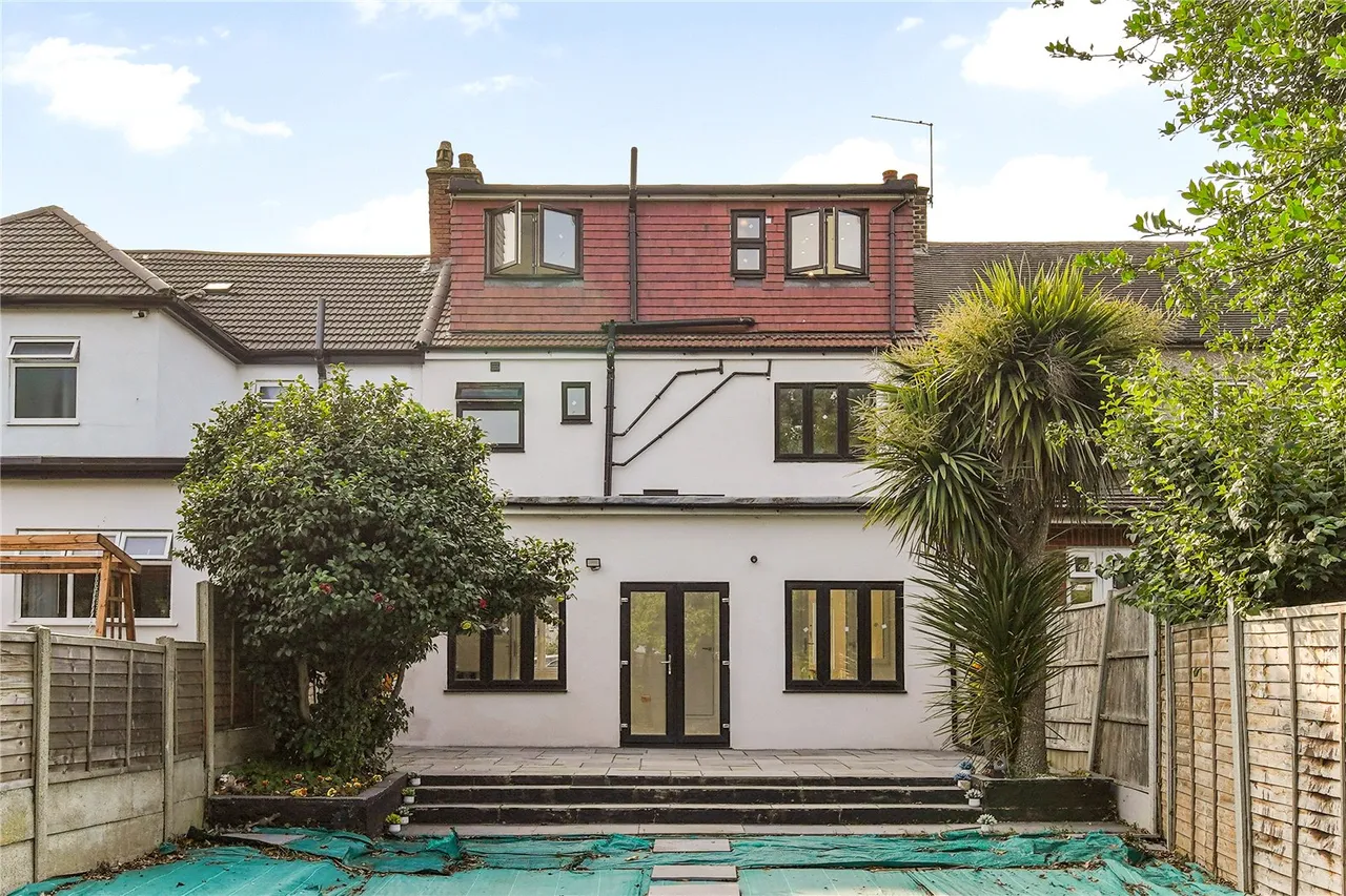 Milton Crescent, Ilford, IG2, photo 13