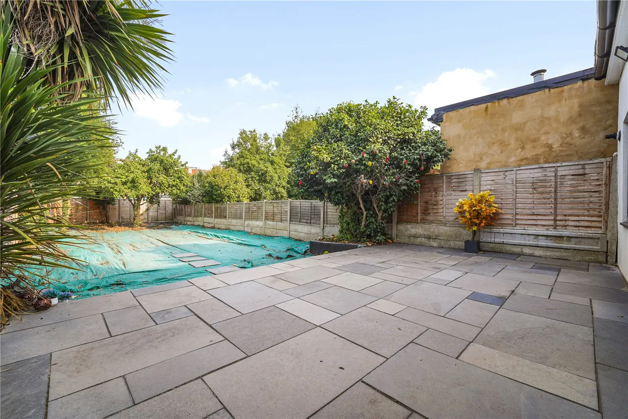 Milton Crescent, Ilford, IG2, photo 11